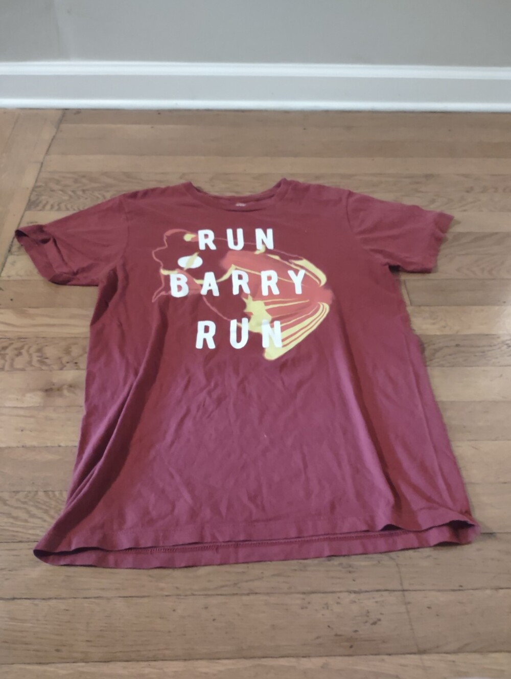"run Barry run" DC comics the flash red graphic cotton t shirt size medium